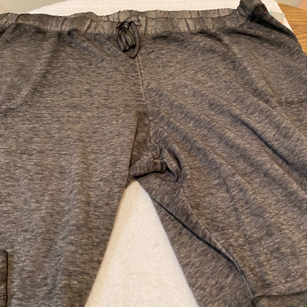 Women’s Joggers - Picture 2 of 2
